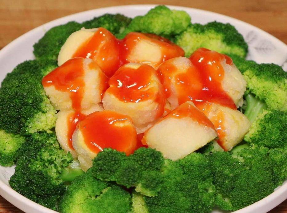 老妈蒸“鸡蛋”，不加一滴水，只需加入“它”，鸡蛋香软滑嫩！