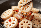 腊肉炒莲藕：脆甜与咸香的碰撞，一口鲜到骨子里