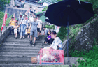 九华山作为佛教名山，“放生”却成为生意，游客：这样真的好吗？