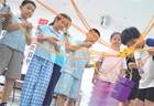 公益夏令营进社区 暑假有了七彩课堂
