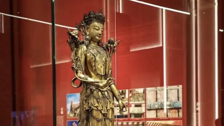 离谱！明代佛像自带TCL广告？真相揭开，比乌龙更让人揪心