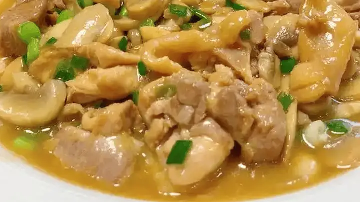 口蘑鸡腿肉鲜嫩低脂做法分享