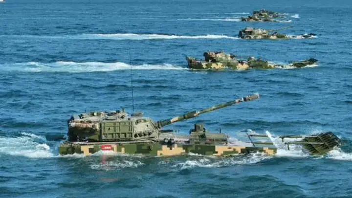 央视公开画面,解放军在东南沿海抢滩训练,为对台行动做准备?
