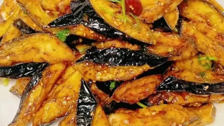 家庭版的风味茄子外酥里嫩,酸甜微辣超下饭而且做法真不难