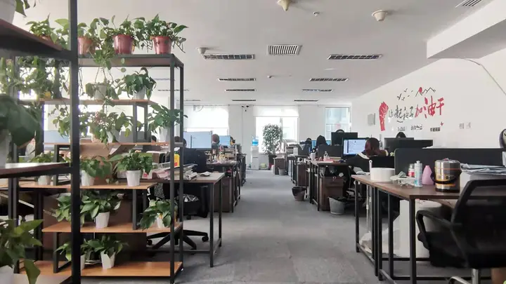 如何挑选适合大型团队出行的机票代理服务商