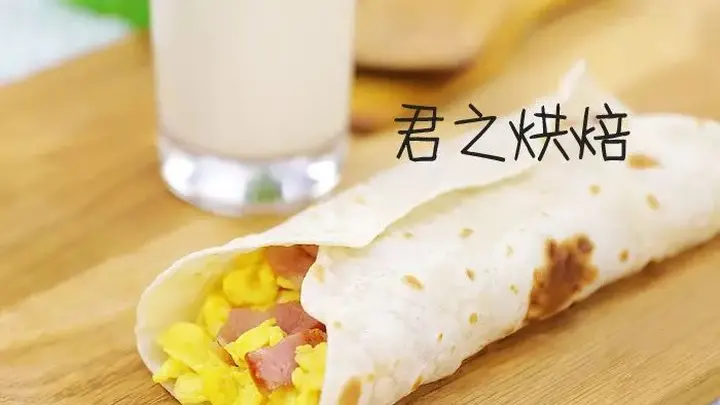 简简单单做个早餐~炒蛋培根卷饼!