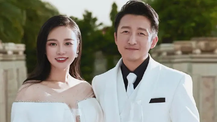 冉莹颖:女版李亚鹏的商界传奇与婚姻困境