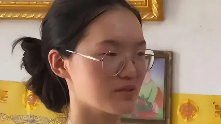 寒门学子学医遭非议:高薪与理想的选择困境