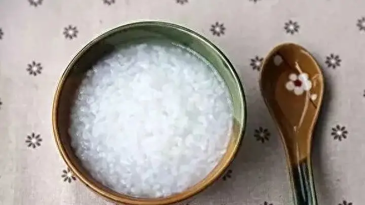 早餐莫只喝粥:医生提醒这几类食物早晨要少吃