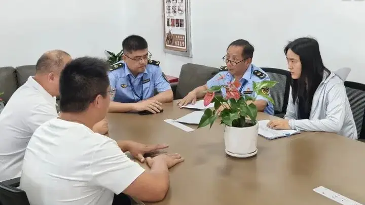 主动上门优服务 规范经营促提升