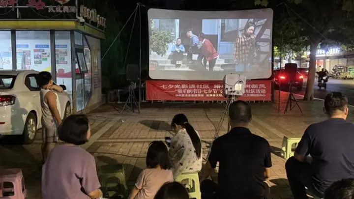 银幕底下唠新风 夏津把喜事简办唠进百姓心