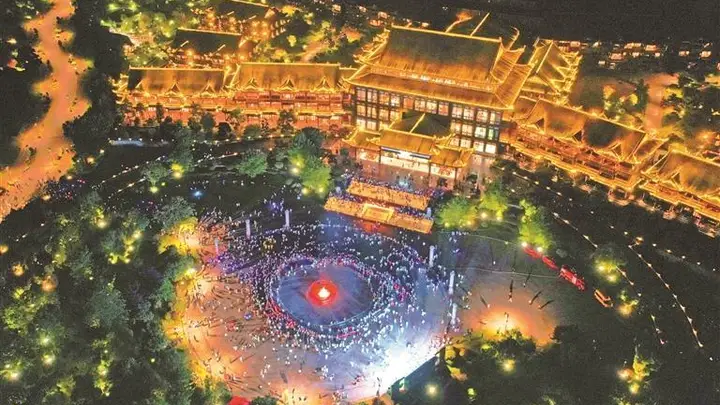 织金火把狂欢季激情开启多彩活动喜迎客