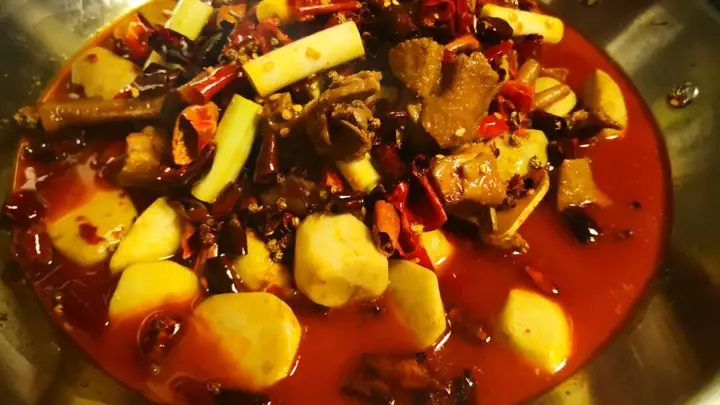 麻辣鲜香的烧鸡公,分享写详细制作流程及两大秘制料配方