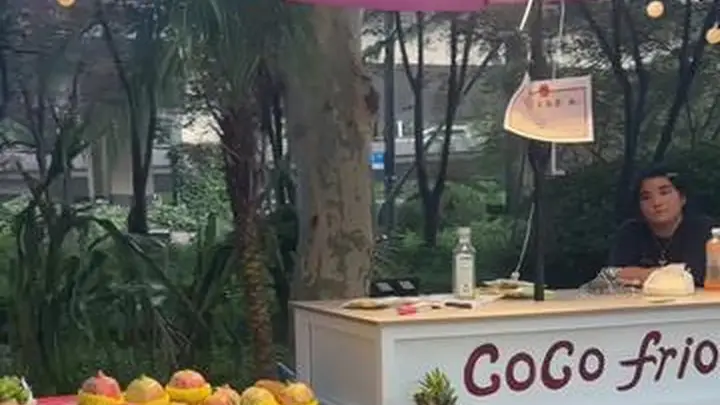半小时售罄！光明邨“美式烤肉月饼”引爆上博美食夜市