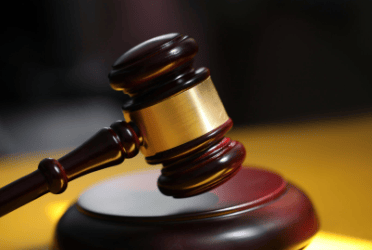 女子贷款只还了3万本金，11年后被银行扣划利息7万 银行为何被判返还？法院说理