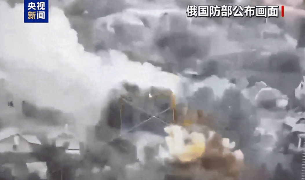 一周1400架无人机+1500枚炸弹！俄这波攻势把乌克兰炸惨了