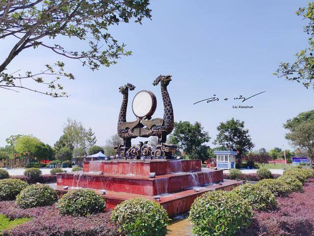 河南省有一座特别的城市，位于淮河以南，还常被认为是湖北的城市