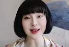 婚内出轨整容医生，偷前夫12亿财产，靠一首歌爆火的她如今怎样？