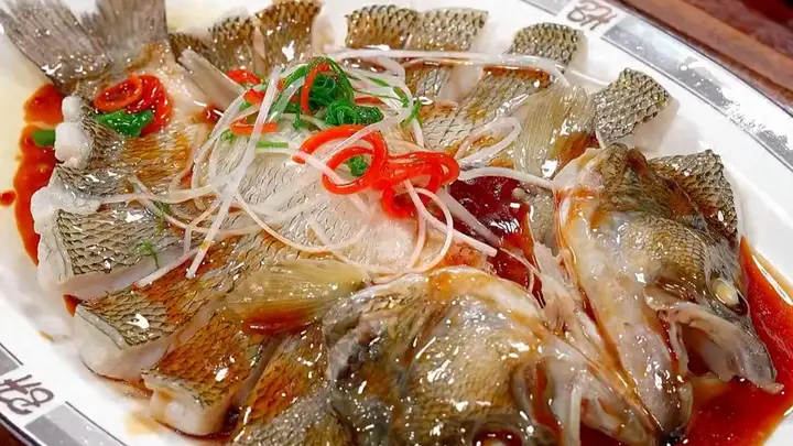 一吃油腻就胀气?3种肉夏天多吃,高蛋白好消化,越吃越健康
