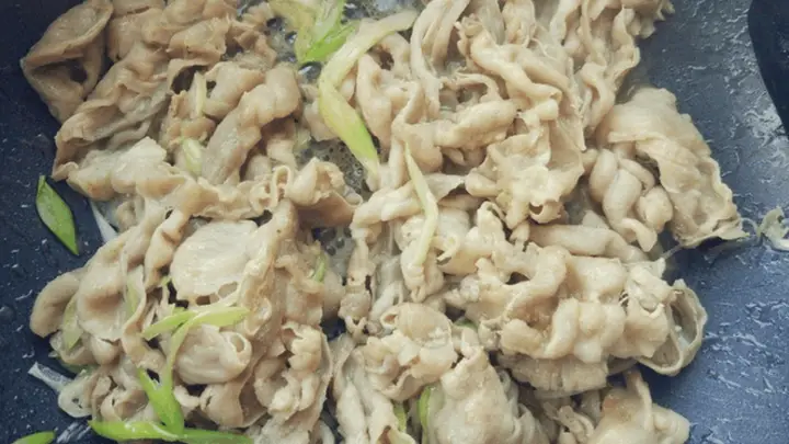 葱爆羊肉去膻提鲜的正宗做法