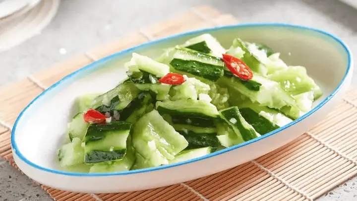 夏日凉拌黄瓜万能秘籍，爽脆解腻零失败