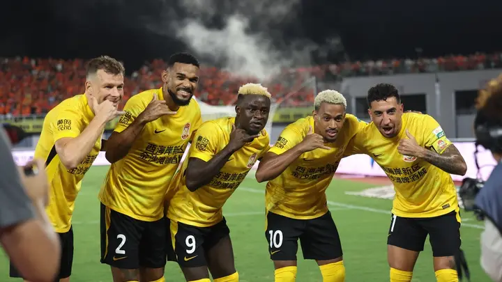 中超-阿齐兹闪击戴维森破门 西海岸2-0终结泰山3连胜