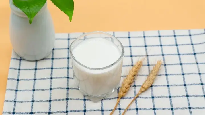 牛奶不能和药一起吃?