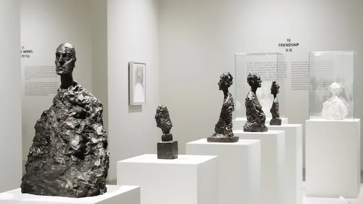 现场|上海贾科梅蒂大展:200多作品铺陈艺术人生