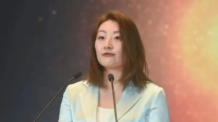 宗庆后家族争产案：宗馥莉上诉被拒 十八亿美元资产继续冻结