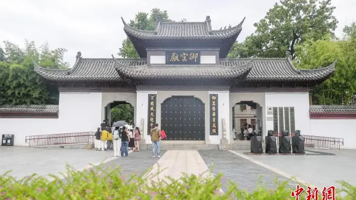 从一片瓷到一座城:专家解读景德镇手工瓷业遗存的世界价值