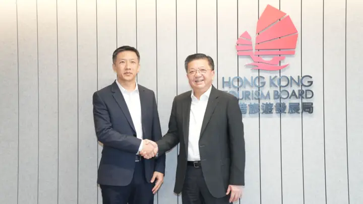 三亚香港 从“一程多站”到协同出海