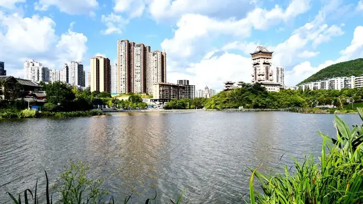 毕节:水景变美景 和谐又富民