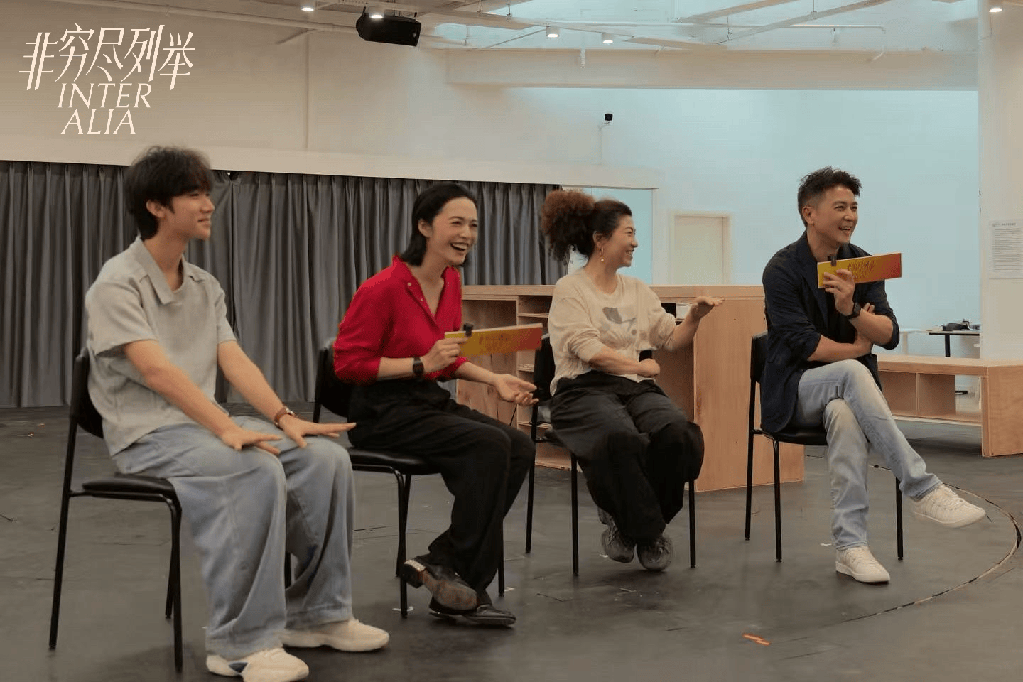 姚晨挑战3万字《非穷尽列举》：离生活很近，做梦都在背台词