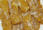 酥脆金黄煎糍粑，米香四溢年味在舌尖