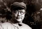 1937年，李克农散步时老农突然朝他扔个纸团，他打开一看脸色大变