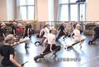 朱洁静：读懂信仰的重量，演出《天边的红云》是思想的洗礼