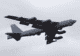 现场画面！美媒：美空军多架B-52轰炸机从英国费尔福德皇家空军基地撤离