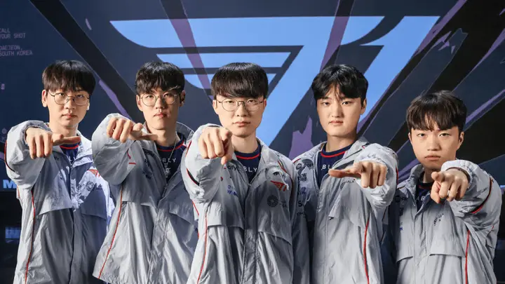 T1爆冷被G2淘汰,faker起身狠掐自己脖子,原来这不是梦