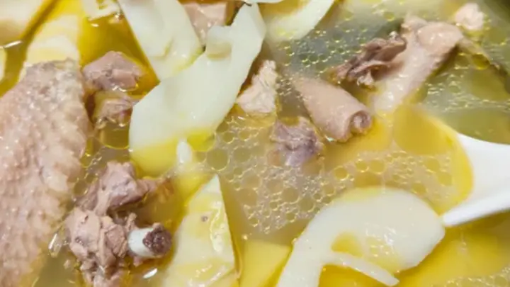 雨林竹海间 傣家甜笋炖鸡的清甜之味