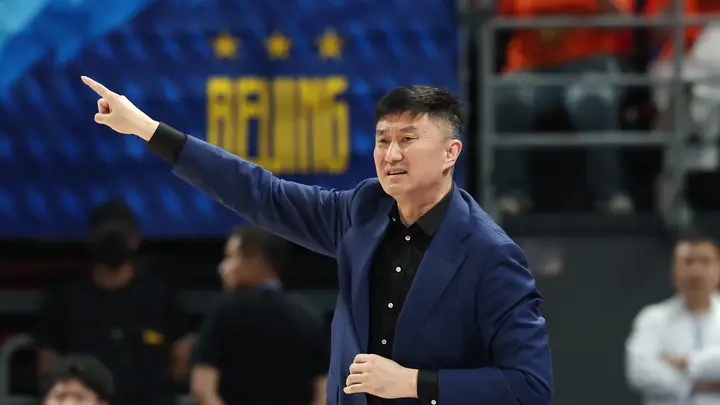 7月24日曝朱芳雨杜锋将卸任广东男篮 连续五年投入未达预期担责
