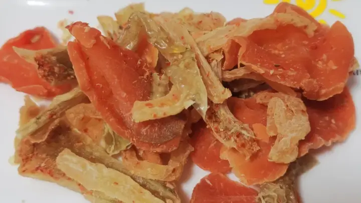 萍乡特色盐果子,瓜果腌渍拌料日晒制成风味零食