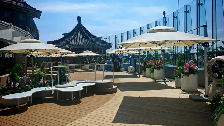 一个新“北漂”人的摄影日记 | 北京东城,今夏风行“微风露台”