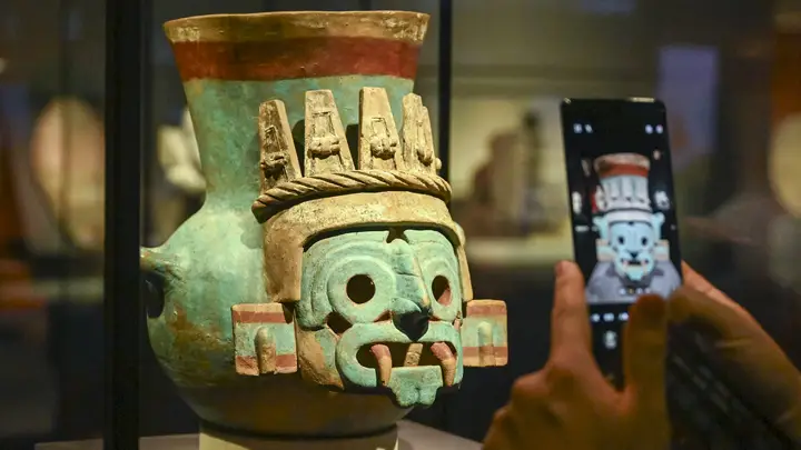 “世界树之巅:美洲古代文明大展”在上海博物馆开幕