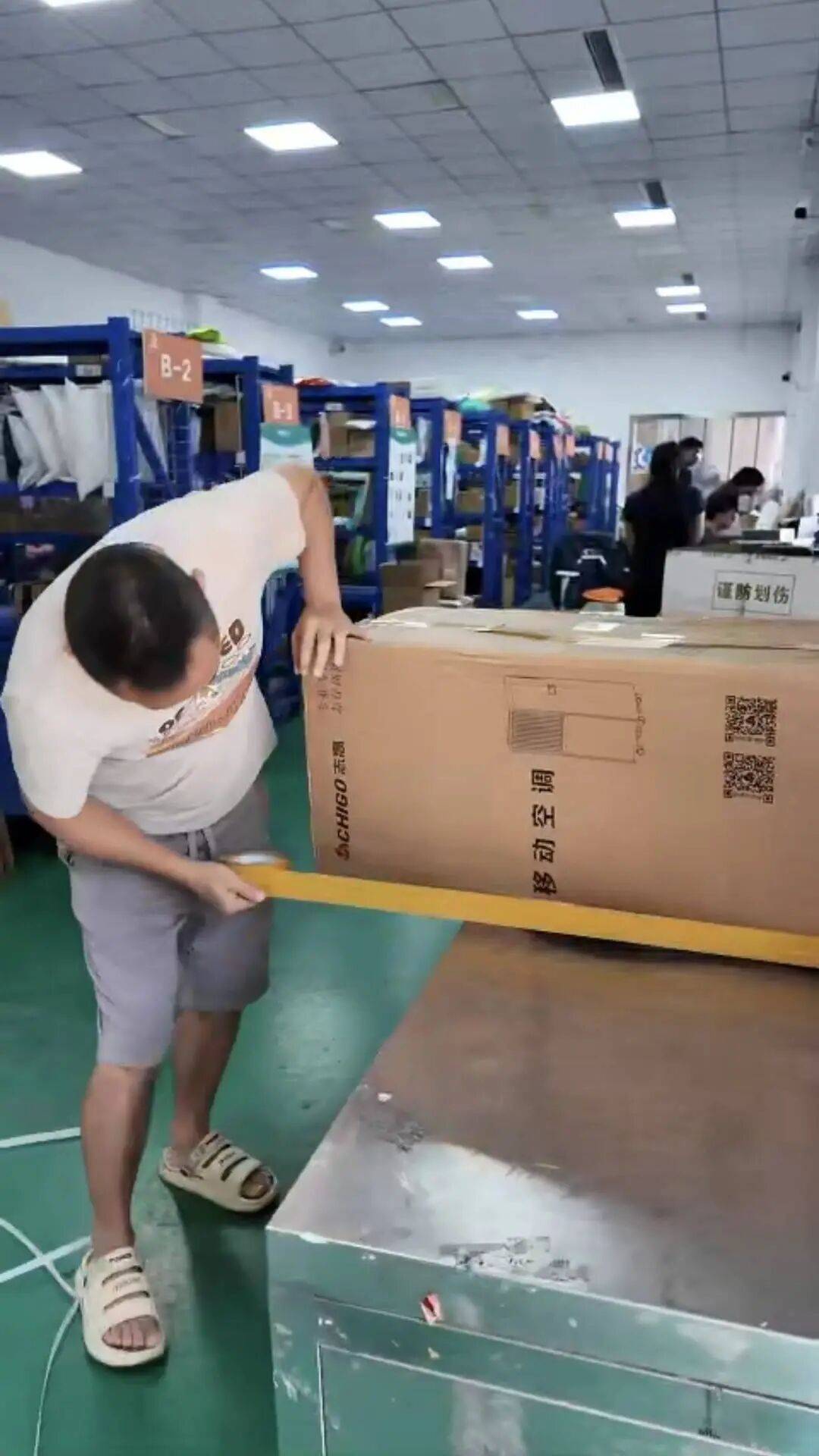 中国空调欧洲订单大增，空运一台运费2000元，成本仍较国外购买便宜一半，多从成都和惠州发货