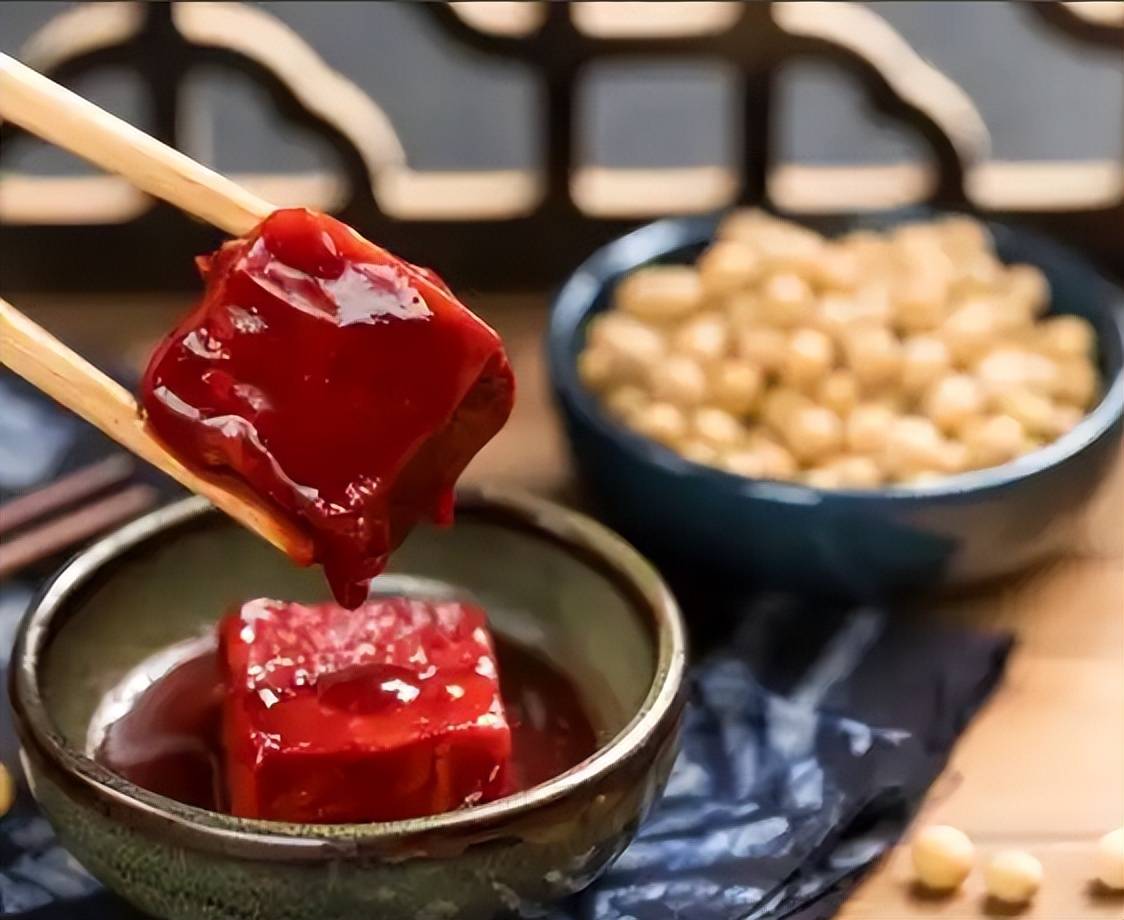 中国腐乳和日本纳豆，谁更优秀？老人常吃腐乳，身体会有啥改变？
