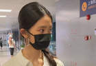 黄磊女儿独自现身机场 简约穿搭帅气又文艺