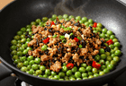 青豆梅菜干炒肉末，下饭神器做法大公开