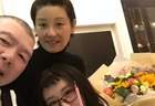 58岁猛然回春的徐帆，亲手撕碎冯小刚体面，养女长相只是冰山一角