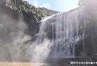 赤水丹霞旅游区·大瀑布，被称为“千瀑之市”。