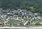 芦山大川镇“凉经济”火爆：民宿满员 游客盈门